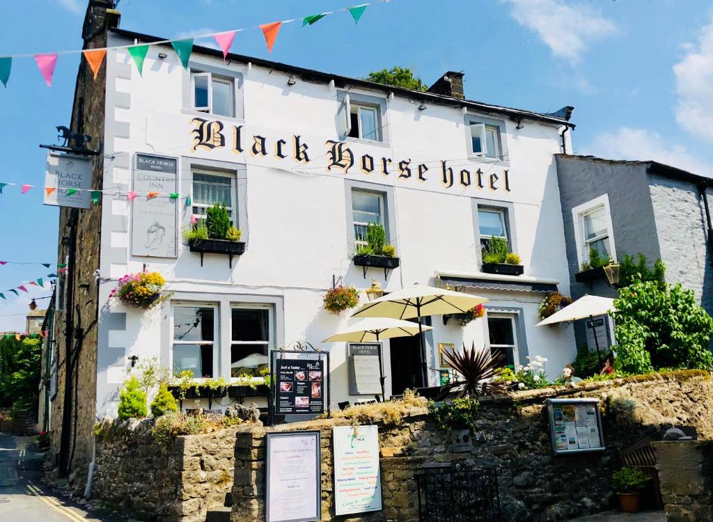 Black Horse Hotel Accommodation image 1 Black Horse Hotel image one
