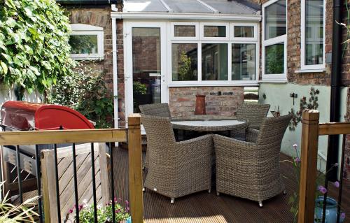 Bronte Guest House Accommodation image 3 Bronte Guest House image three