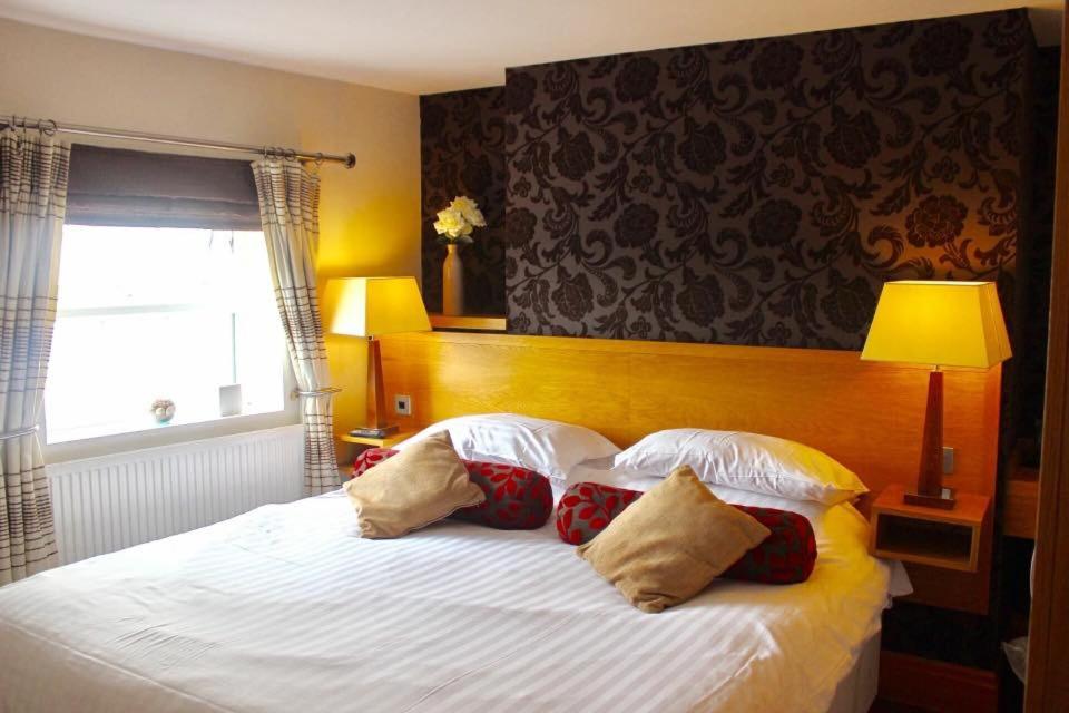 The Groves Inn Accommodation image 1 The Groves Inn image one