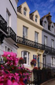 B&B Accommodation in & Near Sandsend Page image 8 Picture of Number 7 Guest House