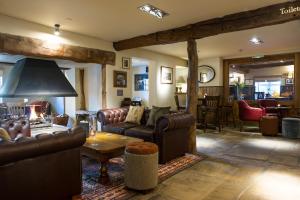 Innkeeper's Lodge Huddersfield, Kirkburton image two