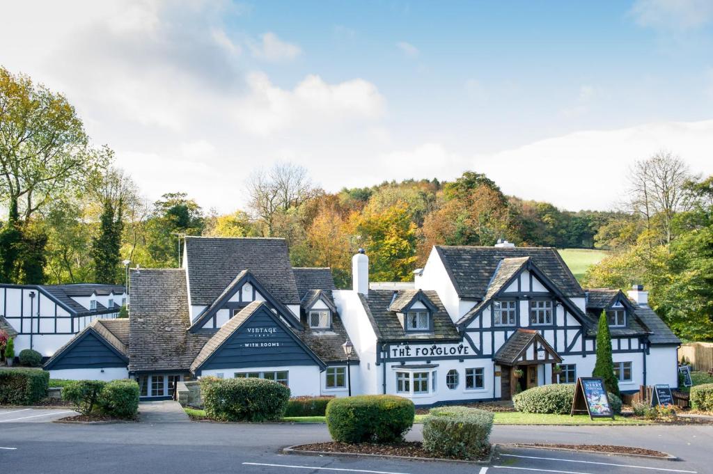 Innkeeper's Lodge Huddersfield, Kirkburton image one