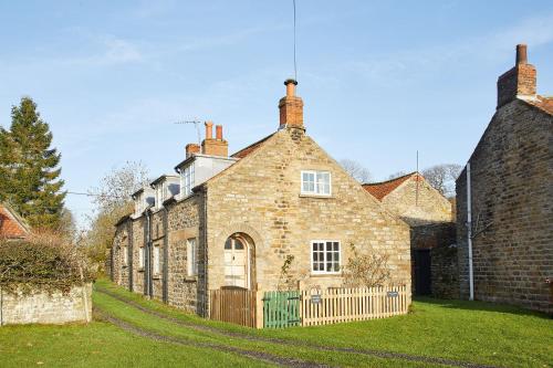 Host & Stay - Greengate Cottage Accommodation image 3 Host & Stay - Greengate Cottage image three