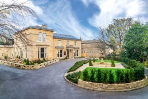 Huddersfield Page image 35 Picture of Manor House Lindley