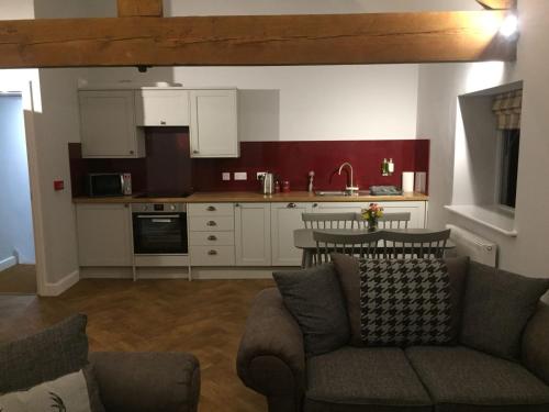 Rolling Mill, Wolds Way Holiday Cottages, 2 Bed, 1st floor Accommodation image 2 2 Bed