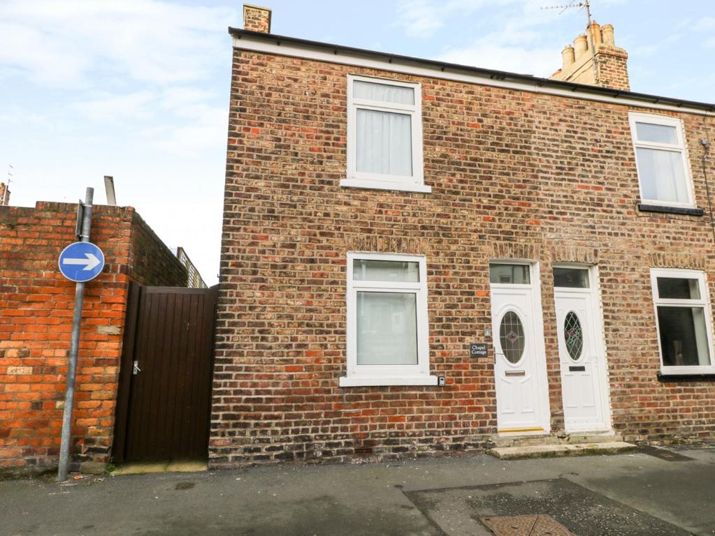 Chapel Cottage, Filey Accommodation image 1 Chapel Cottage, Filey image one