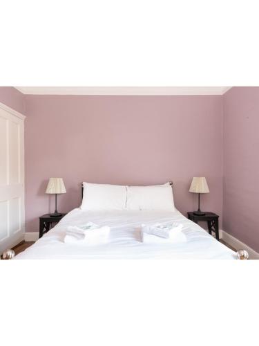 Charming & Trendy base for 5, nr Bishopthorpe Rd Accommodation image 3 Charming & Trendy base for 5, nr Bishopthorpe Rd image three