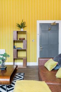 The Corson at Claremont Apartments image two