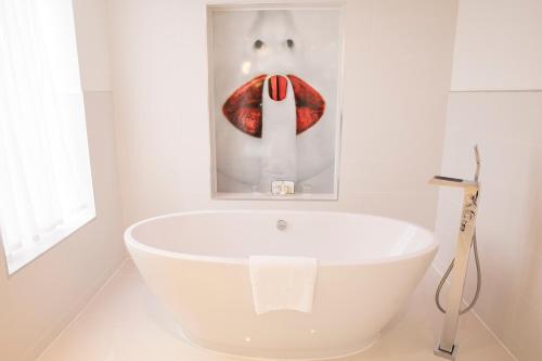 Earl Of Doncaster Hotel Accommodation image 3 Earl Of Doncaster Hotel image three