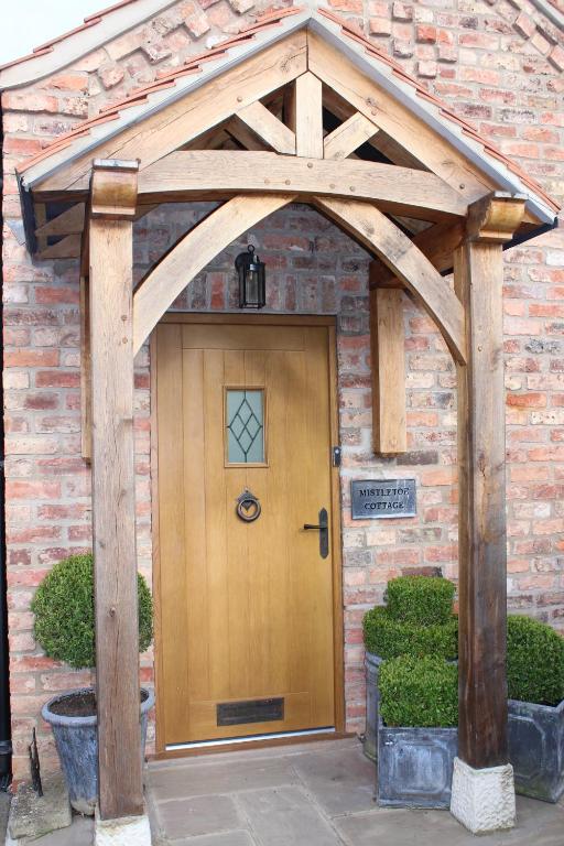 Mistletoe Cottage Accommodation image 1 Mistletoe Cottage image one
