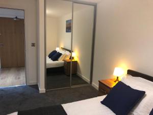 Snapos Luxury Serviced Apartments - Blonk Street image two