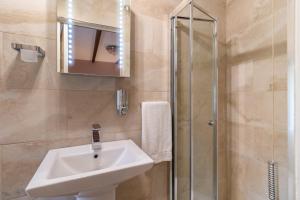 Stilworth house Accommodation image 2 stilworth house image two
