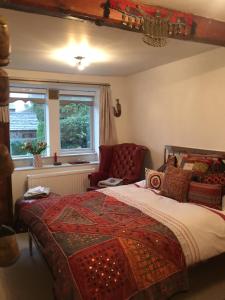 Picture of Cottage with Character