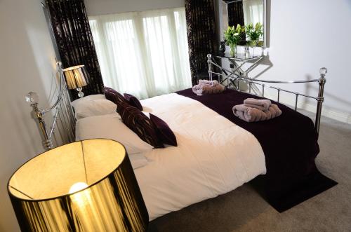 Contemporary Barn Conversion in Stunning Setting Accommodation image 3 Contemporary Barn Conversion in Stunning Setting image three