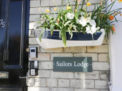 Sailors Lodge Accommodation image 3 Sailors Lodge image three