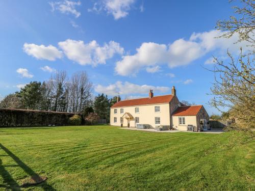 Tuft House Accommodation image 3 Tuft House image three