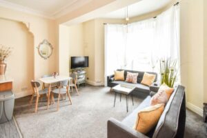 Tourist question: somewhere to stay in York Post image 6 Picture of Holgate Manor Apartment