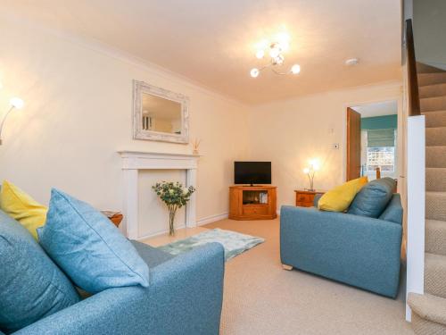 17 Fewster Way image three
