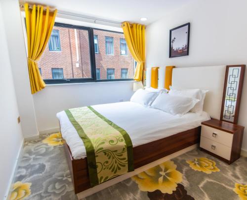 Queen Stay Apartments Accommodation image 3 Queen Stay Apartments image three