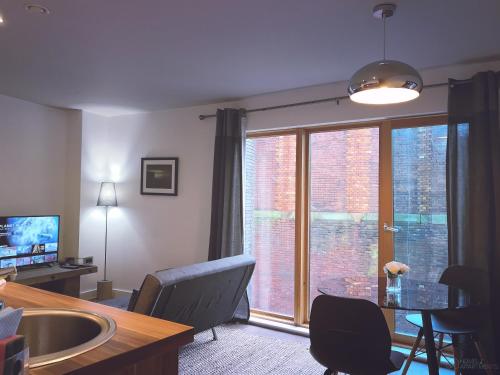 Homely Serviced Apartments - Blonk St Accommodation image 3 Homely Serviced Apartments - Blonk St image three