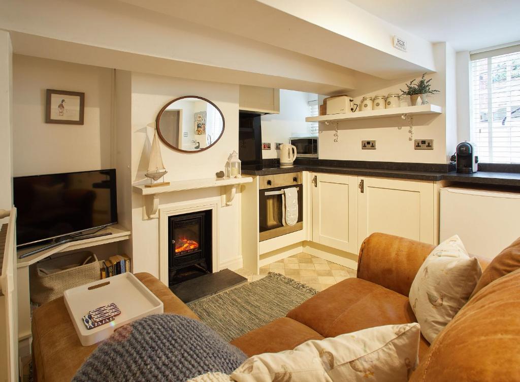 Host & Stay - Duck Down Cottage Accommodation image 1 Host & Stay - Duck Down Cottage image one