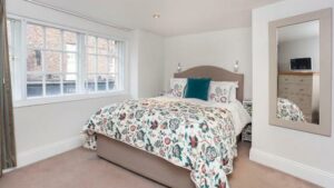 a Apartment in Church Street