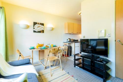 The Point Apartment, Leeds City Center Accommodation image 3 The Point Apartment, Leeds City Center image three