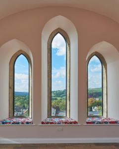 Chapel-on-the-Hill image two
