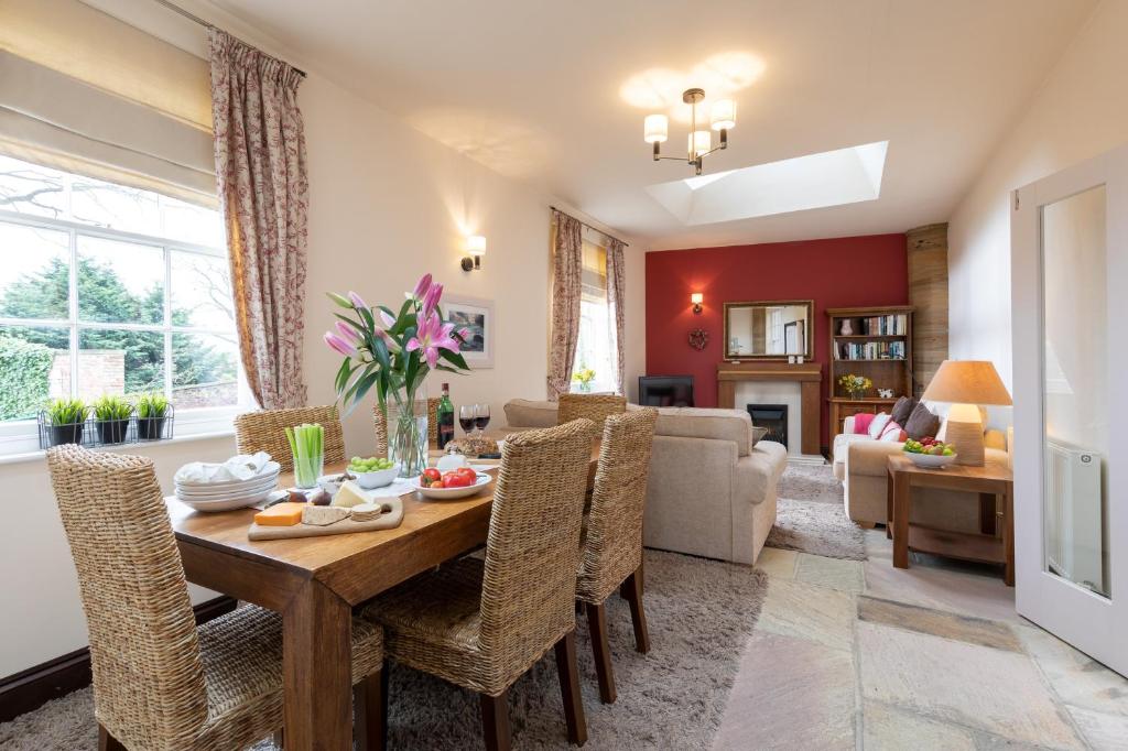 Mews Cottage image one
