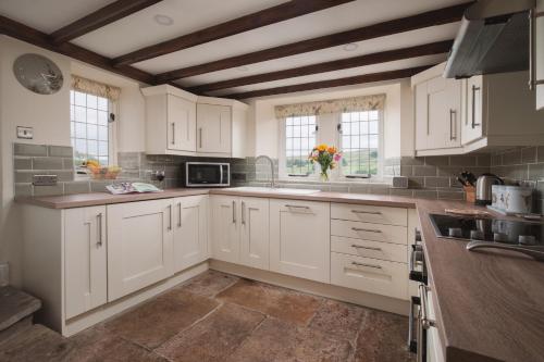 Crow Hall - Luxury Holiday Accommodation Accommodation image 1 Crow Hall - Luxury Holiday Accommodation image one