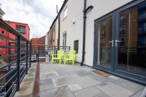 HU1 City Centre Hub (sleeps 6) Accommodation image 3 HU1 City Centre Hub (sleeps 6) image three