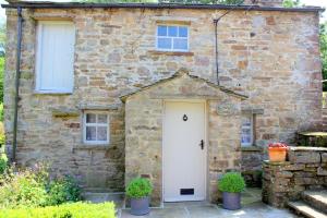 Beebole Cottage image two