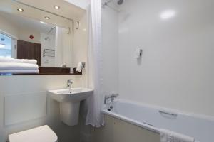 Kings Chamber, Doncaster by Marston's Inns Accommodation image 2 Kings Chamber, Doncaster by Marston's Inns image two