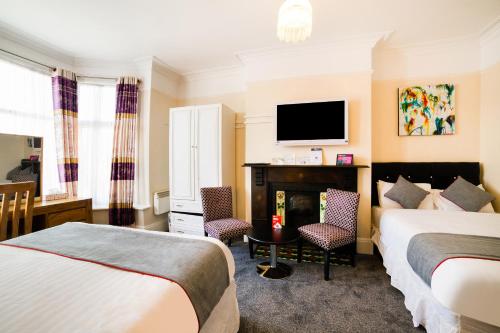 Diamonds Guest House Accommodation image 3 Diamonds Guest House image three