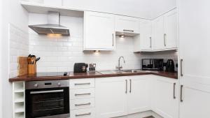 Apartment 4 The Keyes- Stunning & Stylish Apartment With Free Parking Accommodation image 2 Apartment 4 The Keyes- Stunning & Stylish Apartment With Free Parking image two