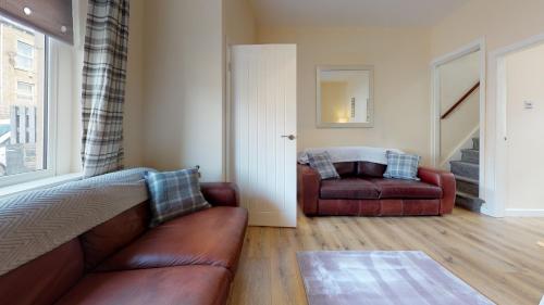 StayZo Westminster Stylish House Accommodation Accommodation image 3 StayZo Westminster Stylish House Accommodation image three