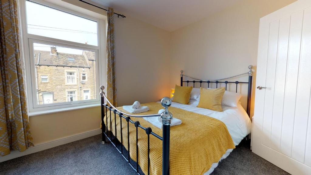 StayZo Westminster Stylish House Accommodation Accommodation image 1 StayZo Westminster Stylish House Accommodation image one