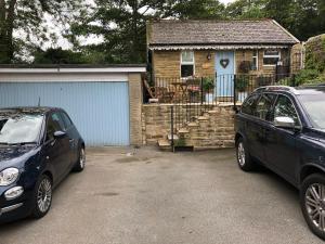 "The Lodge", Holmfirth Accommodation image 2 Holmfirth