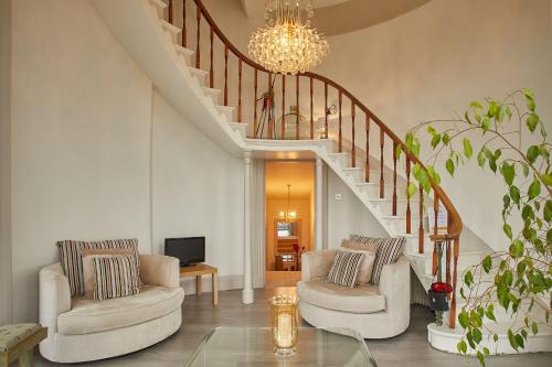 Host & Stay - The Observatory Apartment image three