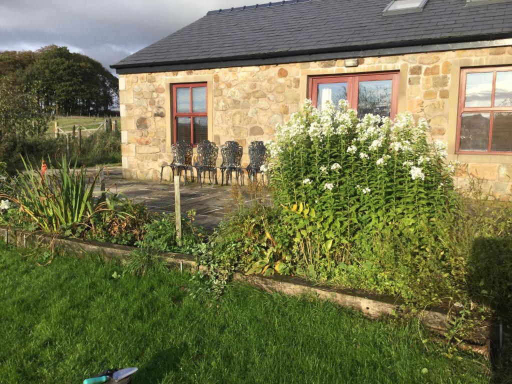Three Peaks View Cottage BD23 4SP Accommodation image 1 Three Peaks View Cottage BD23 4SP image one