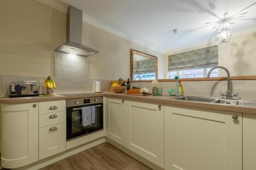 Apt 2, 71 Micklegate, YORK Accommodation image 3 Apt 2, 71 Micklegate, YORK image three