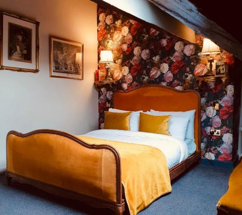 The Gin Lounge Rooms Accommodation image 3 The Gin Lounge Rooms image three