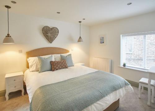 Host & Stay - Threadneedle Cottage Accommodation image 3 Host & Stay - Threadneedle Cottage image three