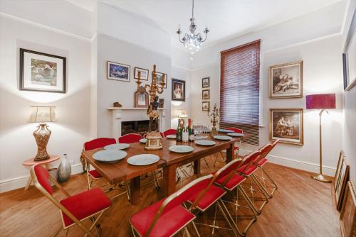 The Whitby Family Home Accommodation image 3 The Whitby Family Home image three