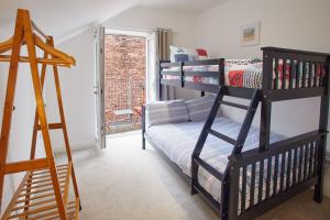 Host & Stay - Number 3 at Pannett Apartments image two