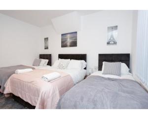 CARTER HOUSE APARTMENTS.....6 beds in 3 bedrooms Accommodation image 2 CARTER HOUSE APARTMENTS.....6 beds in 3 bedrooms image two