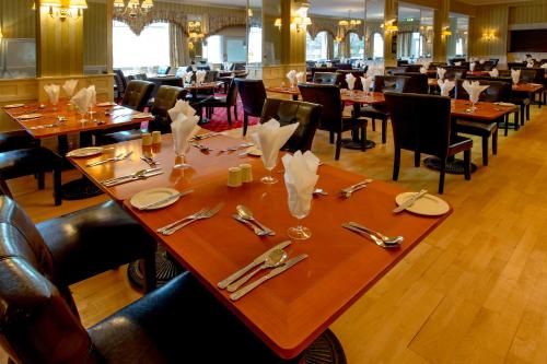 Clifton Hotel Accommodation image 2 a Hotel in Scarborough