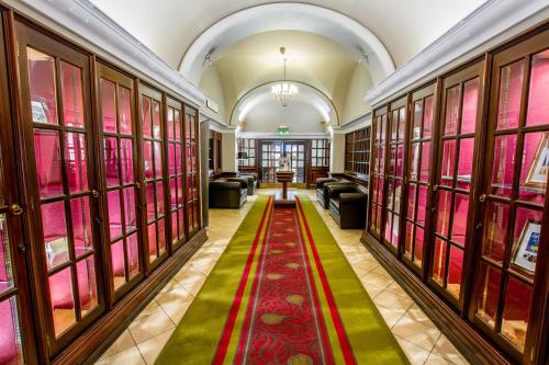 The Royal Hotel Hull Accommodation image 3 The Royal Hotel Hull image three