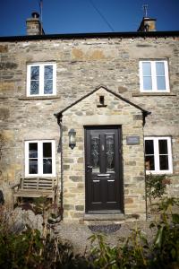 Kirkby Lonsdale Page image 8 Picture of Chapel Cottage