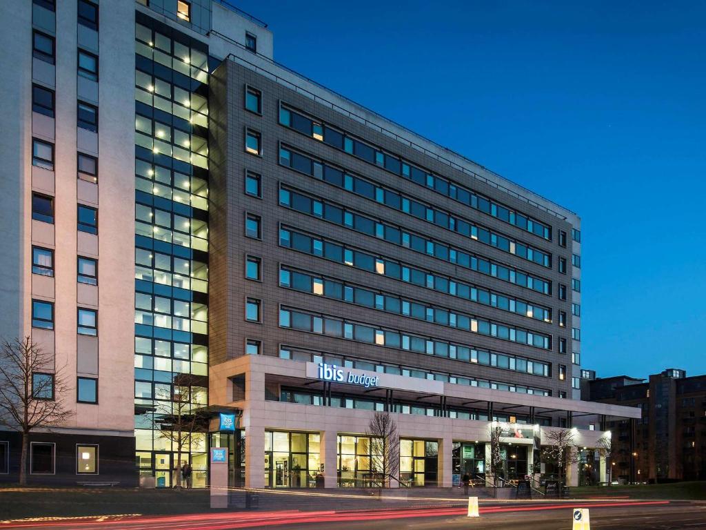 ibis budget Leeds Centre Crown Point Road Accommodation image 1 Picture of ibis budget Leeds Centre Crown Point Road